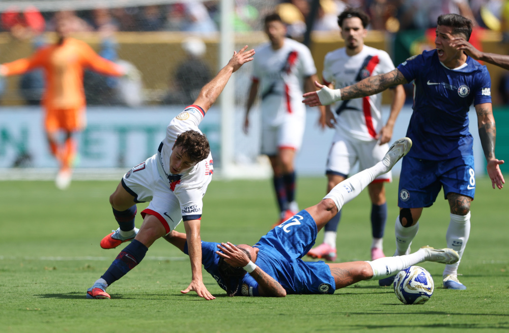 却用实际行 却用实际行