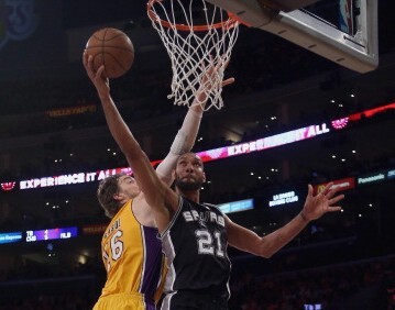 域中脱颖而 域中脱颖而