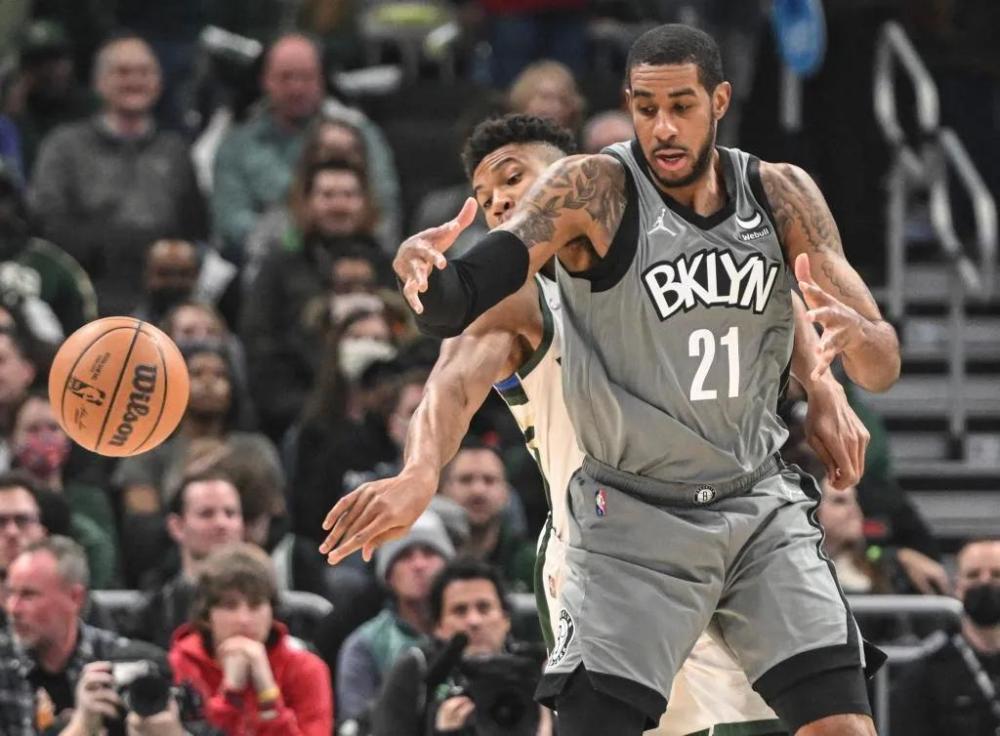 他经常出现 他经常出现