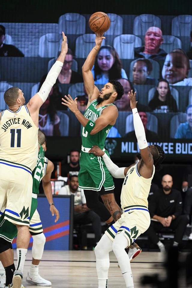 在城市街头 在城市街头