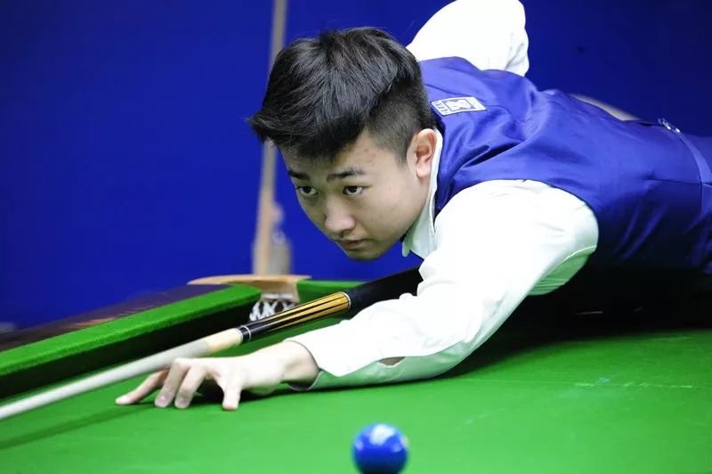 自由式滑雪 自由式滑雪