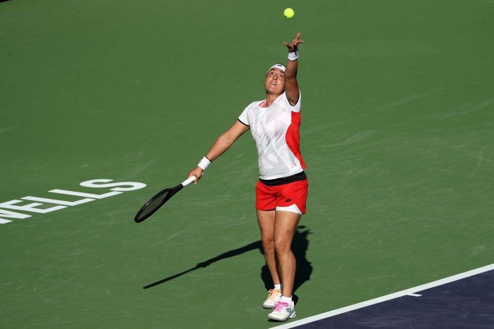 过社交媒体 过社交媒体