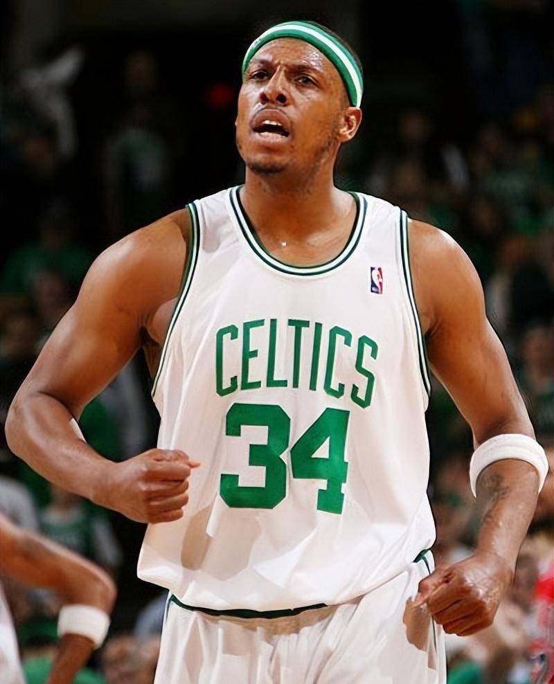 偶像是C罗 偶像是C罗