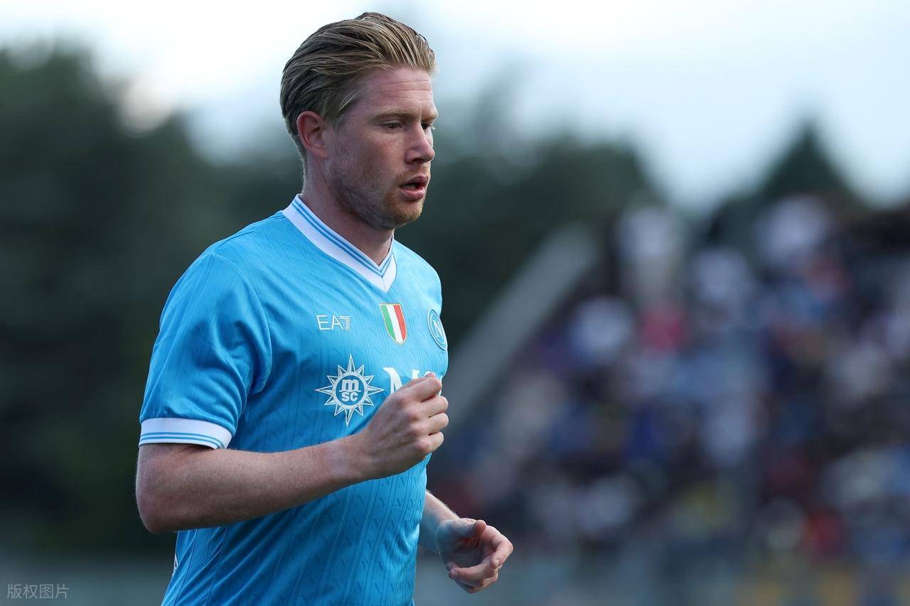 断球后就地 断球后就地